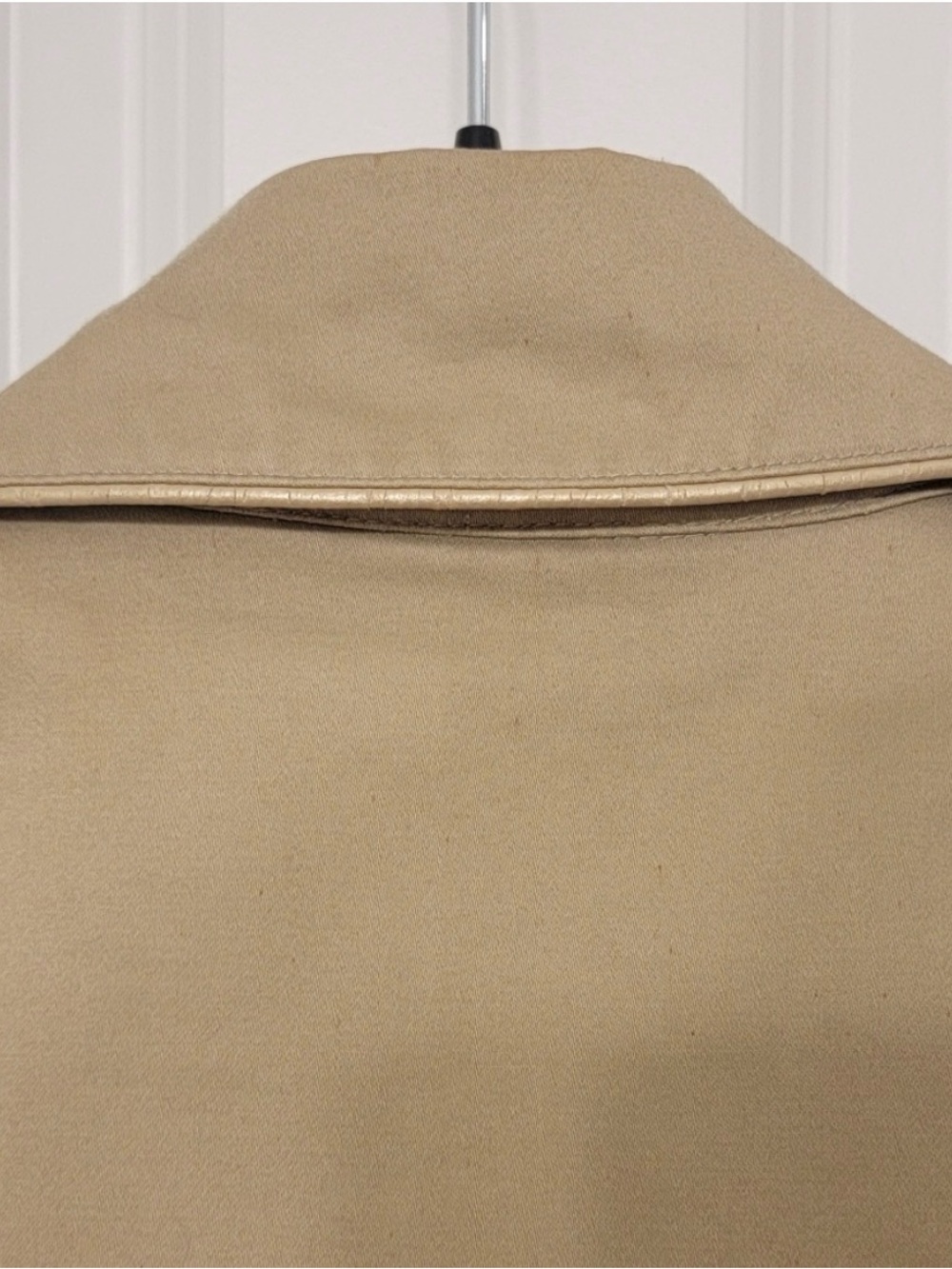 Burberry Tan Double-Breasted Trench Coat - Picture 7 of 9